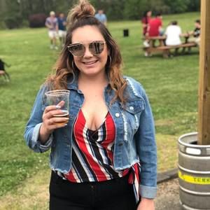 Meet your Posher, Ariana